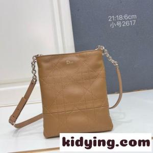 クリスチャン・ディオール コピー dior コピー Trianon チェーン付き バーティカルバッグ コピー スモール ブラウンkid26nG9LTf