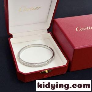 洗練された 合わせやすい バングル カルティエ コピーブランド ブレスレット 偽物kid269n85Hr