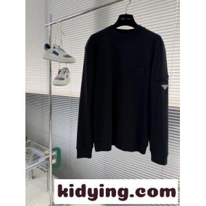 シンプル カジュアル スウェットシャツ プラダ スーパーコピー Tシャツ 偽物 ブラックkid2689XTbi