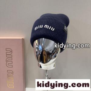 ミュウミュウ コピーブランド キャップ 偽物 シンプル ロゴ入り ニットキャップ ビーニー ブルーkid26COr4rm