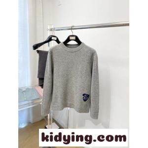 シンプル 上品 ロゴ入り クルーネックニット バーバリー コピー セーター 偽物 グレーkid26bSHbmm