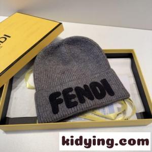 フェンディ コピー キャップ コピー ユニセックス fendi コピー ロゴ ニットキャップ グレーkid26qGDC0r