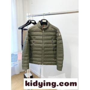 軽量 合わせやすい ダウンブルゾン モンクレール スーパーコピー ダウンジャケット コピー グリーンkid26jWfSzi