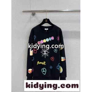 遊び心満載～プリント スウェットシャツ シャネル ブランド コピー Tシャツ コピー コットン ブラックkid265v49Ln