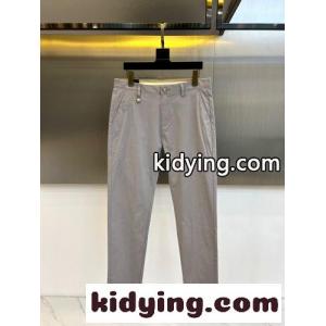 洗練された 上品 合わせやすい ヴェルサーチ スーパーコピー パンツ 偽物 メンズ チノパンツ グレーkid26fO5Lfy