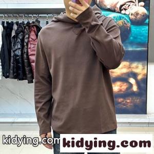 シンプル 着回し フード付き プルオーバー プラダ コピー Tシャツ 偽物 合わせやすい ブラウンkid264bCeii
