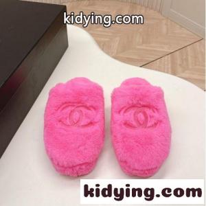可愛い CCロゴ ふわふわファーサンダル シャネル ブランド コピー サンダル コピー ピンクkid26CWXb0v