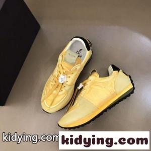 カジュアル スタイリッシュ 異素材 スニーカー ヴァレンティノ スーパーコピー スーパーコピー イエローkid26nu41fy