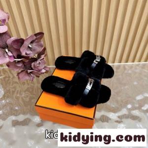 ふわふわで可愛い☆hermes コピー Giulia サンダル エルメス コピー スーパーコピー ブラックkid26KreK1b