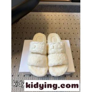 秋冬 もこもこ ファーサンダル セリーヌ コピーブランド サンダル スーパーコピー ホワイトkid26T1ryuu