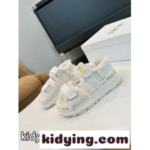可愛い もこもこ クリスチャン・ディオール コピー サンダル コピー dior コピーact スエードサンダルkid26KPjKXn