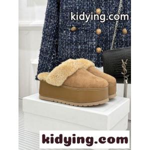 秋冬 おしゃれ セリーヌ スーパーコピー サンダル スーパーコピー ムートンサンダル ベージュkid26f8HPHb