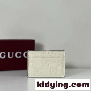 人気 グッチ スーパーコピー GGエンブレム カードケース スーパーコピー 815883 ホワイトkid26T1TfKj