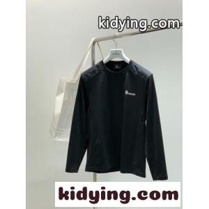 カジュアル 上品 クルーネック 長袖Tシャツ モンクレール ブランド コピー Tシャツ 偽物 ブラックkid26vWfuym