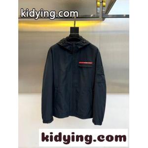 プラダ コピー ジャケット 偽物 カジュアル 合わせやすい フード付きジャケット ネイビーkid26OvOPTb