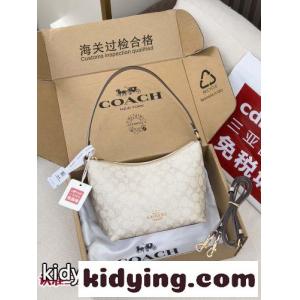 シグネチャーキャンバス ショルダーバッグ コーチ コピー バッグ スーパーコピー ホワイトkid268jWnCi