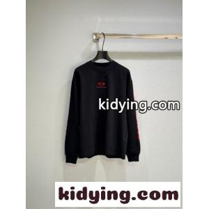 シンプル ストリート ロゴプリント 長袖Tシャツ バレンシアガ ブランド コピー Tシャツ コピーkid26GfqGPb