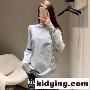 シンプル コットン 長袖Tシャツ セリーヌ ブランド コピー Tシャツ コピー クルーネック グレーkid26CiO11z