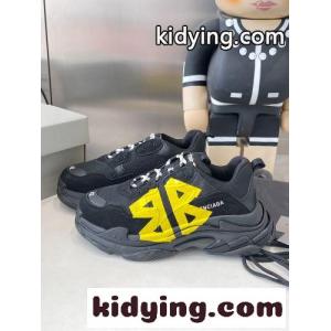 目を引く Triple S Tape Type スニーカー バレンシアガ コピー スーパーコピー ブラックkid26quey8f