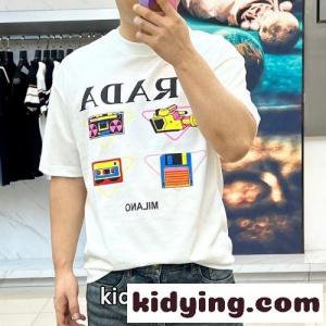 目を惹く プリント クルーネック 半袖Tシャツ プラダ コピー Tシャツ 偽物 ホワイトkid26PLX55j