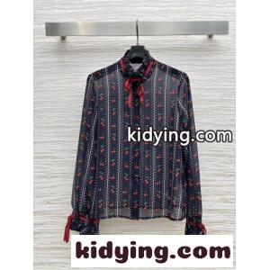 大人可愛い チェリフィックプリント ブラウス ヴァレンティノ スーパーコピー シャツ 偽物kid26uim4ru