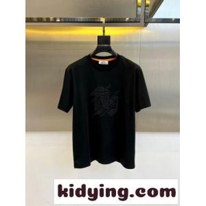 シンプル 合わせやすい クルーネック 半袖Tシャツ エルメス スーパーコピー Tシャツ 偽物 ブラックkid26ayiGju