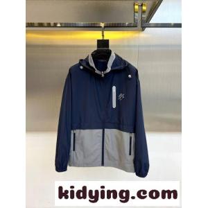 軽量 UVカット フード付きブルゾン ルイ・ヴィトン ジャケット 偽物 ネイビーkid26DCOfSn