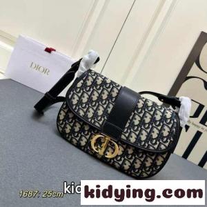 クリスチャン・ディオール コピー バッグ スーパーコピー 30 Montaigne サッチェルバッグkid26bCa8ru