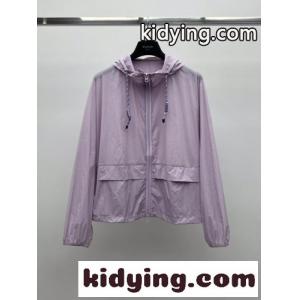 春夏 軽量 UVカット フード付きブルゾン プラダ スーパーコピー ジャケット 偽物 パープルkid26KjamOv