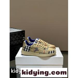 バーバリー ブランド コピー スニーカー コピー レザー＆チェック テラススニーカー​ メンズシューズ カーキkid26Lj8Tja