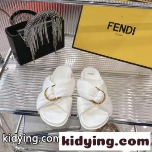 フェンディ コピー フィール サンダル スーパーコピー 人気 お洒落 スライド ホワイトkid26vqym8f