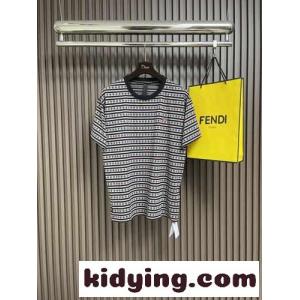 おしゃれ 総柄 半袖Tシャツ クロムハーツ ブランド コピー Tシャツ 偽物 クルーネックkid26SbqOve
