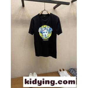 ペインテッド メドゥーサ 半袖Tシャツ ヴェルサーチ ブランド コピーェ Tシャツ コピー ブラックkid26uy8fKv