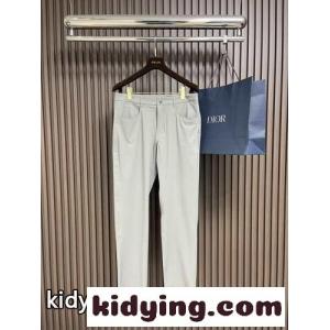 シンプル 洗練された チノパンツ プラダ ブランド コピー パンツ コピー メンズ ロングパンツ グレーkid26S1DqKb
