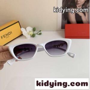 洗練された キャットアイ アイウェア フェンディ ブランド コピー サングラス 偽物 ユニセックス ホワイトkid26Tr4Dim