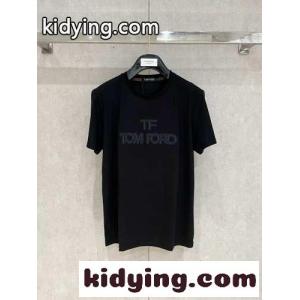 シンプル ロゴ入り クルーネック 半袖Tシャツ トムフォード Tシャツ 偽物 ブラックkid26Dmauyi