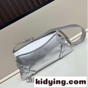 ジバンシィ スーパーコピー プティ ヴォワイユー レザー ショルダーバッグ スーパーコピー シルバーkid26Dy0jqy