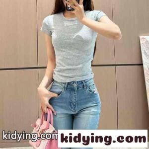 シンプル コンパクト コットン 半袖Tシャツ クロエ Tシャツ スーパーコピー グレーkid26LzG5ze
