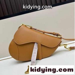 ディオール コピー Saddle ストラップ付き ソフトバッグ ミディアム コピー ブラウンkid26CiGTvm