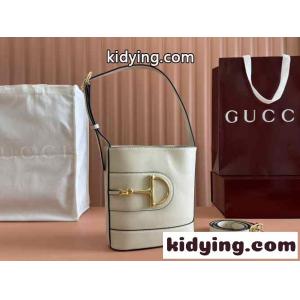 gucci コピー 73 スモール バケットバッグ グッチ コピー バッグ スーパーコピー 833665 ホワイトkid26m0viSD