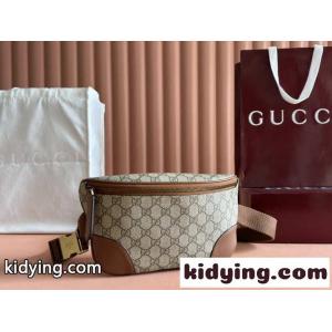 GGエンブレム ミディアム ベルトバッグ グッチ ブランド コピー バッグ スーパーコピー 821162 ベージュkid26nmSLrq