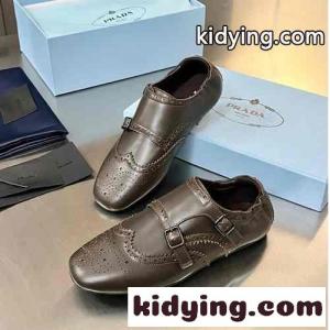 プラダ コピー シャッフル ダブルモンクストラップシューズ スーパーコピー ダークコーヒーkid26eu4PTD