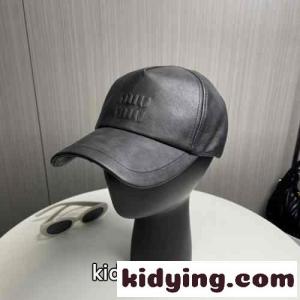 カジュアル 上品 レザーキャップ ミュウミュウ ブランド コピー キャップ 偽物 帽子 ブラックkid2641DCKD