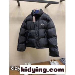 シンプル 着回し リバーシブル ダウンブルゾン バレンシアガ コピー ダウンジャケット コピーkid26yK1DyC