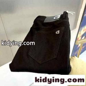 合わせやすい 定番 バーバリー コピー ジーンズ 偽物 メンズ デニムパンツkid26T9Xnqe