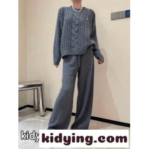 大人 カジュアル ニットセットアップ セリーヌ コピーブランド セットアップ コピー 上下セット グレーkid26OLf8ji
