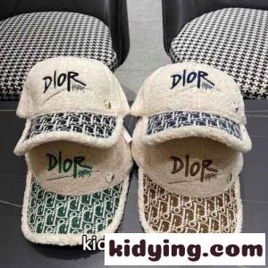 お洒落 もこもこ 刺繍入り キャップ クリスチャン・ディオール コピー 帽子 偽物kid26LrKbSz