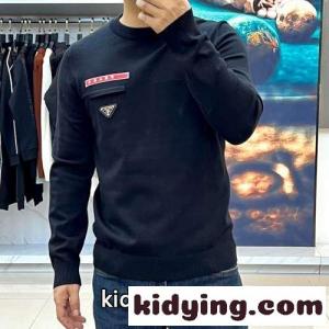 シンプル カジュアル クルーネック ニット プラダ コピー セーター コピー ブラックkid26feC8fm