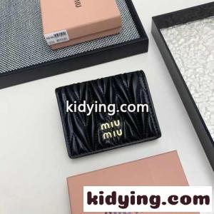 マテラッセ 小銭入れ付き 二つ折財布 ミュウミュウ コピー 財布 コピー ブラックkid269bySTD