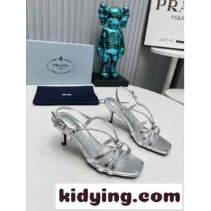洗練された レザー ヒールサンダル プラダ スーパーコピー サンダル スーパーコピー シルバーkid26Lbquma